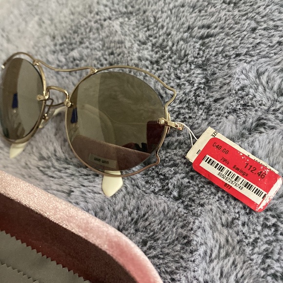 💓NWT Miu Miu 57mm Irregular Sunglasses - Picture 4 of 12